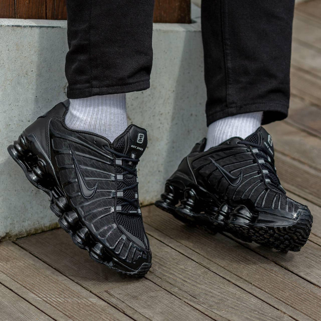 Кросівки чоловічі Nike SHOX TL Black