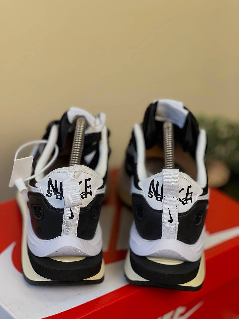 Кросівки Nike x Sacai VaporWaffle Sport Fuschia Black