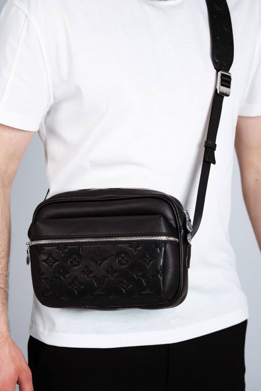 Сумка від Louis Vuitton