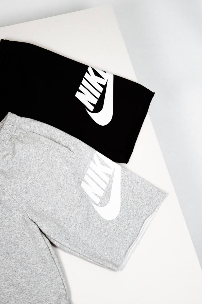 Шорти котонові Nike Club Alumni